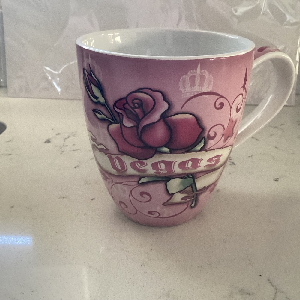 Large ceramic Vegas coffee mug holds 17oz.